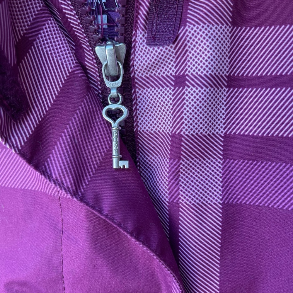 Roxy Women's Small Plaid Snowboarding Jacket - Picture 10 of 14